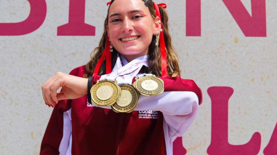 EL SUEÑO DEL “TRIPLE DORADO” EN OLIMPIADA NACIONAL SE CUMPLIÓ PARA ALEJANDRA URÍAS 